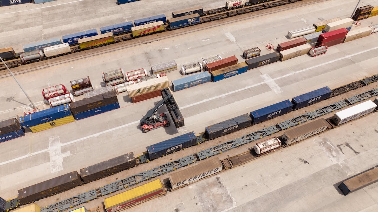 Maximizando la Eficiencia: Cómo las Carretillas Elevadoras Ablacar Optimizan tu Negocio